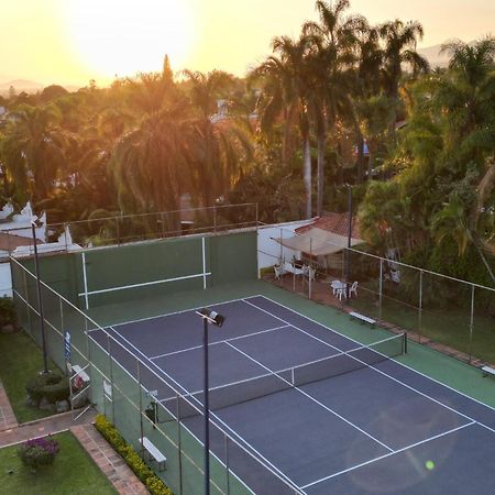 Bed & Tennis - Vista Hermosa Cuernavaca Bagian luar foto